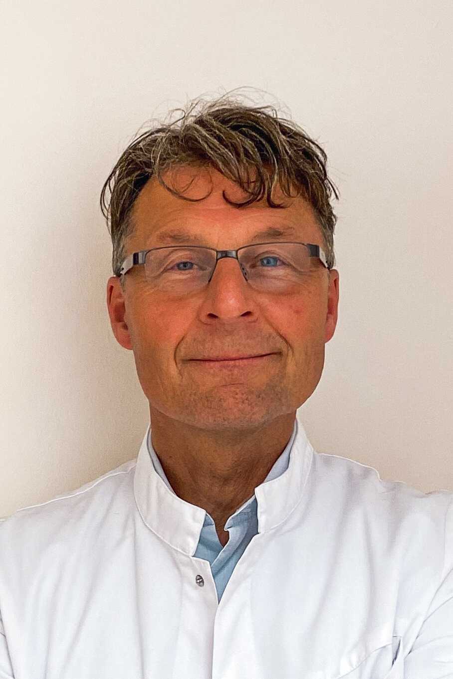 Herr Dr. Med. Michael H. Krokowski Dr. med. Michael H. Krokowski | Praxis der Dermatologie & Aesthetic